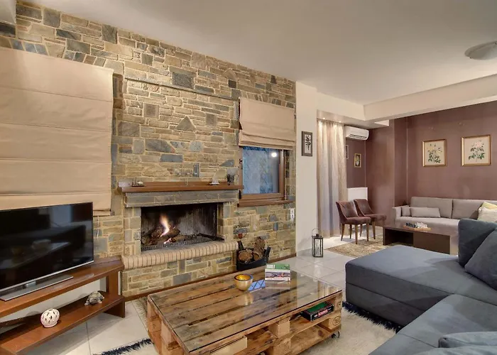Country Place Apartment With Mountains View