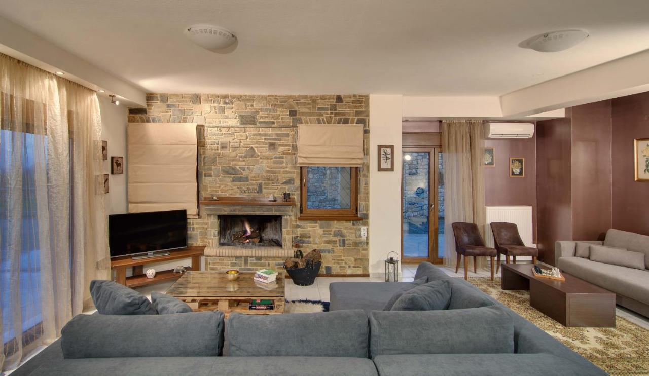 Country Place With Mountains View